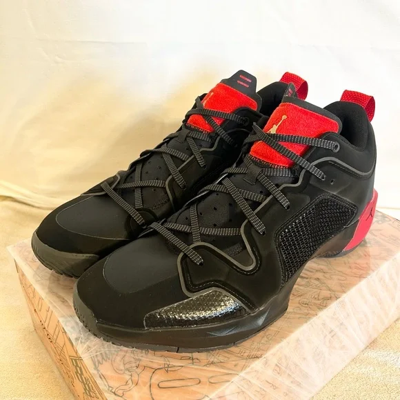 Jordan 37 Bred Black/Red size 14 BRAND NEW MEN’S BASKETBALL SHOES - Picture 3 of 5